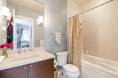 991 38Th Avenue W, Vancouver, BC 