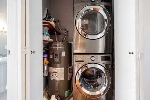 991 38Th Avenue W, Vancouver, BC 