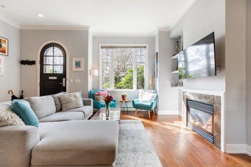 991 38Th Avenue W, Vancouver, BC 