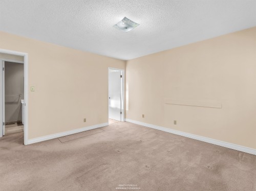 1110 Lodge Road, North Vancouver, BC 