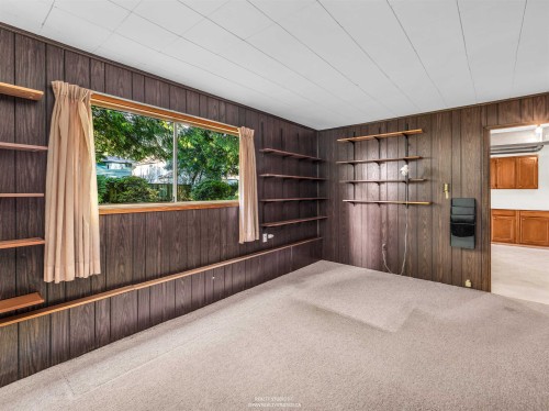 1110 Lodge Road, North Vancouver, BC 
