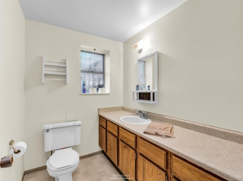 1110 Lodge Road, North Vancouver, BC 
