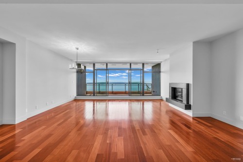 1102-3355 Cypress Place, West Vancouver, BC 