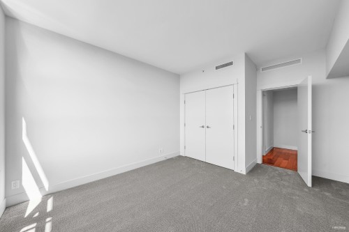 1102-3355 Cypress Place, West Vancouver, BC 