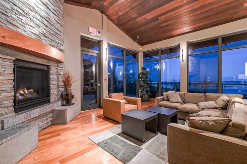 1102-3355 Cypress Place, West Vancouver, BC 