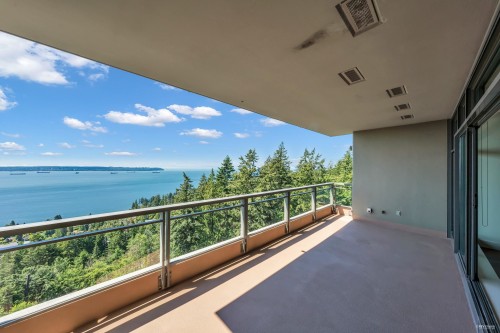 1102-3355 Cypress Place, West Vancouver, BC 