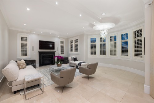 2912 Mathers Avenue, West Vancouver, BC 