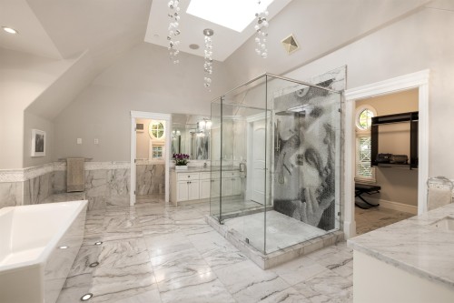 2912 Mathers Avenue, West Vancouver, BC 