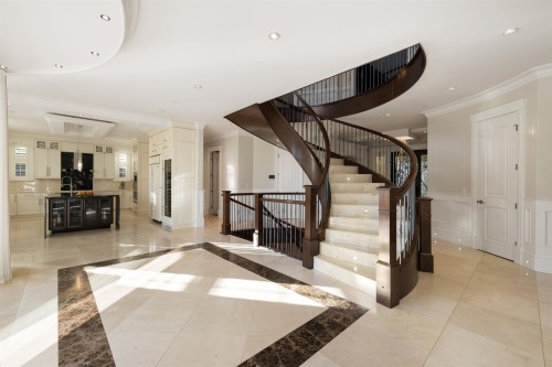 2912 Mathers Avenue, West Vancouver, BC 