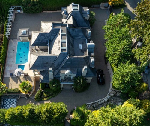 2912 Mathers Avenue, West Vancouver, BC 