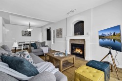 19683 Joyner Place Pitt Meadows, BC V3Y 2S3