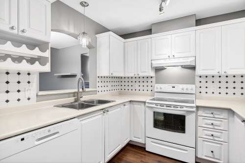 407-2970 Princess Crescent, Coquitlam, BC 