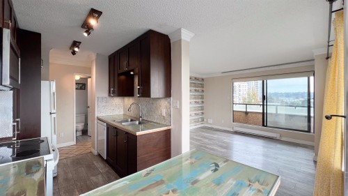 207-1026 Queens Avenue, New Westminster, BC 