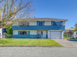 5090 59 Street Ladner, BC V4K 3J7