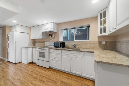 2331 Henry Street, Port Moody, BC 