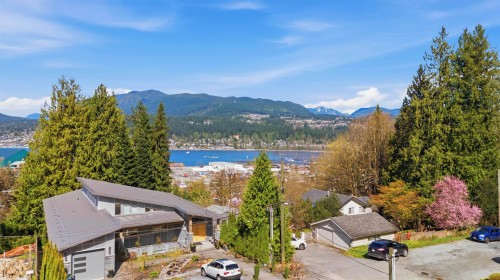 2331 Henry Street, Port Moody, BC 