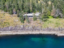 1369 Mackinnon Road Pender Island, BC V0N 2M1