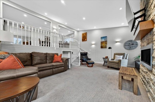 812 Grover Avenue, Coquitlam, BC 