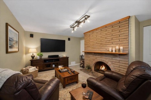 812 Grover Avenue, Coquitlam, BC 