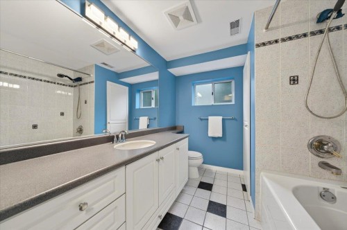 812 Grover Avenue, Coquitlam, BC 