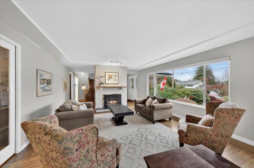 812 Grover Avenue, Coquitlam, BC 