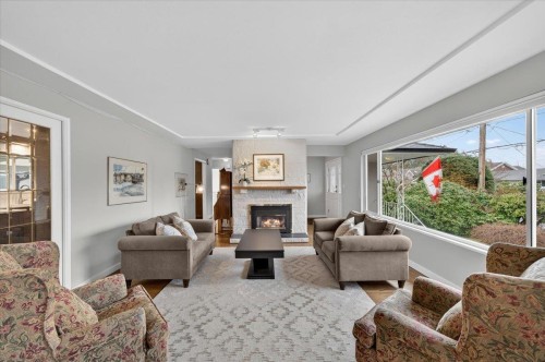 812 Grover Avenue, Coquitlam, BC 