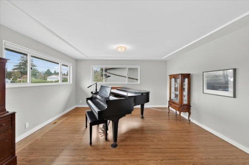 812 Grover Avenue, Coquitlam, BC 