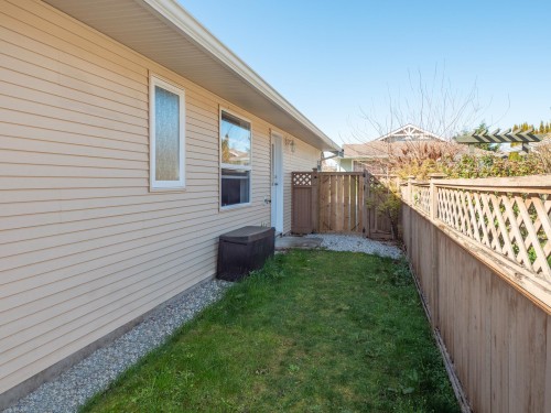 5726 Emily Way, Sechelt, BC 