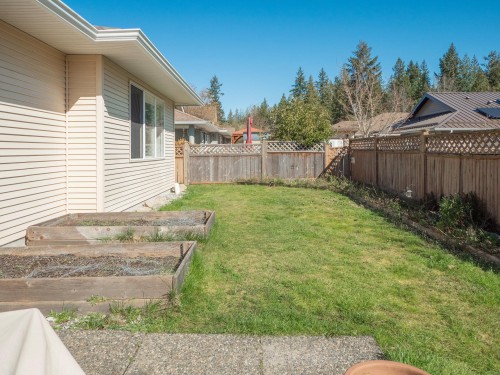 5726 Emily Way, Sechelt, BC 