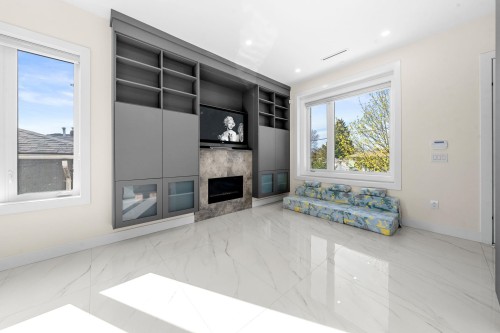 1548 41St Avenue E, Vancouver, BC 