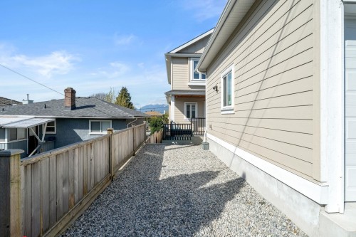 1548 41St Avenue E, Vancouver, BC 