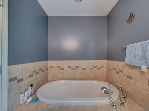 5886 Sandy Hook Road, Sechelt, BC 