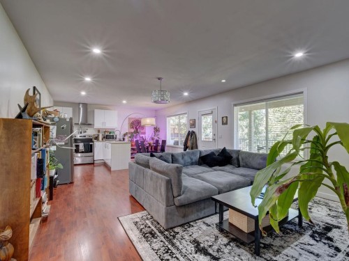 5886 Sandy Hook Road, Sechelt, BC 