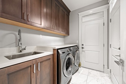 3906 Lockhart Road, Richmond, BC 