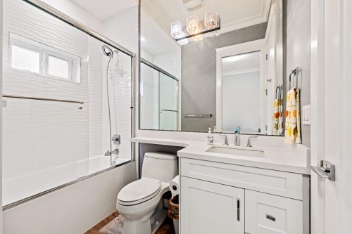 3906 Lockhart Road, Richmond, BC 