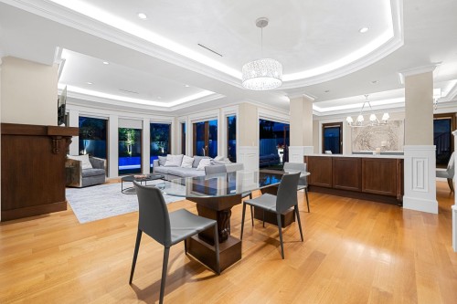 2809 Edgemont Boulevard, North Vancouver, BC 