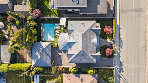 2809 Edgemont Boulevard, North Vancouver, BC 