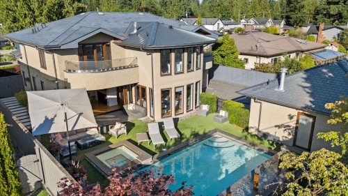 2809 Edgemont Boulevard, North Vancouver, BC 