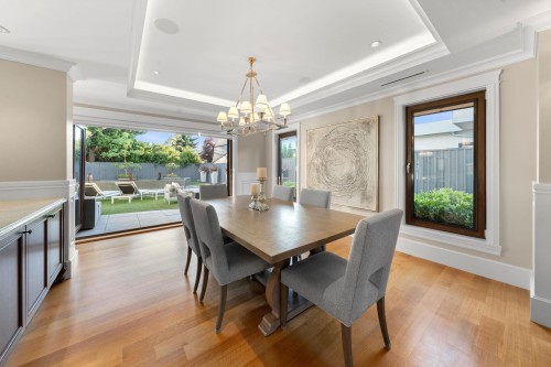 2809 Edgemont Boulevard, North Vancouver, BC 