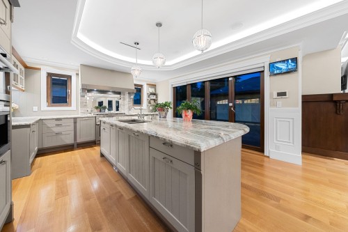 2809 Edgemont Boulevard, North Vancouver, BC 