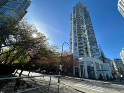 1901-1201 Marinaside Crescent  Vancouver, BC V6Z 2V2
