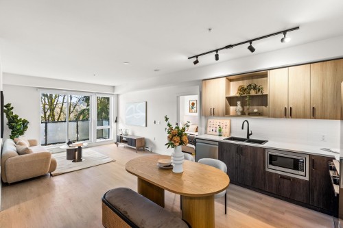 407-2002 St. George Street  Port Moody, BC V3H 0N4