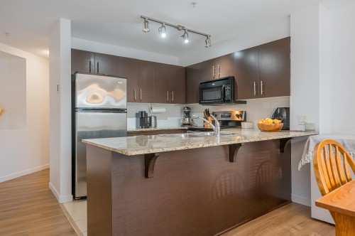 102-11665 Haney Bypass, Maple Ridge, BC 