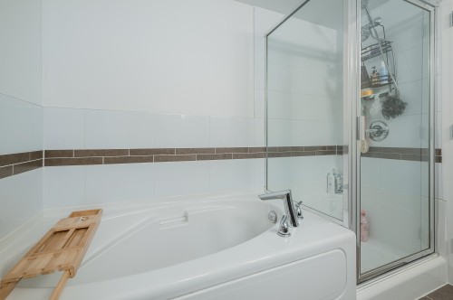 102-11665 Haney Bypass, Maple Ridge, BC 