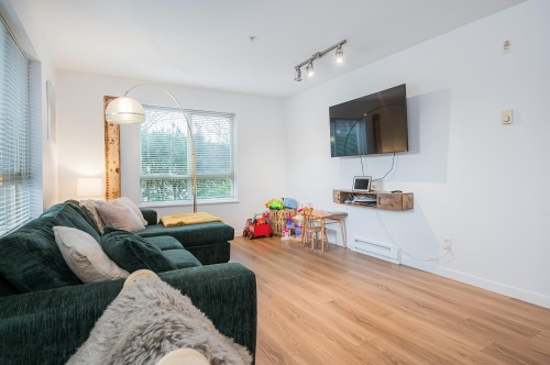 102-11665 Haney Bypass, Maple Ridge, BC 