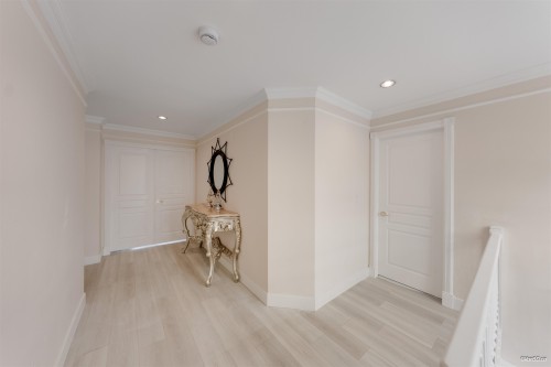 5211 Woodwards Road, Richmond, BC 