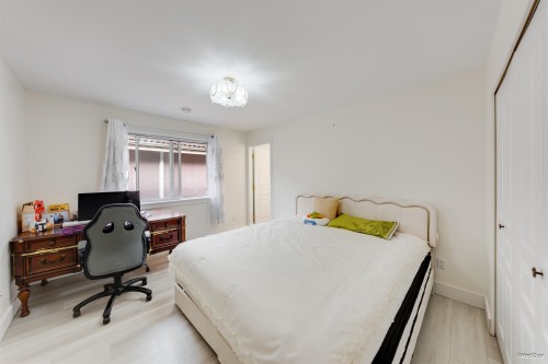 5211 Woodwards Road, Richmond, BC 