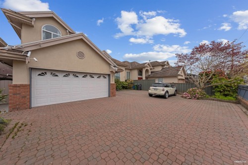 5211 Woodwards Road, Richmond, BC 