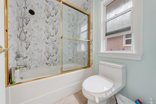 5211 Woodwards Road, Richmond, BC 