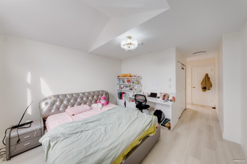 5211 Woodwards Road, Richmond, BC 